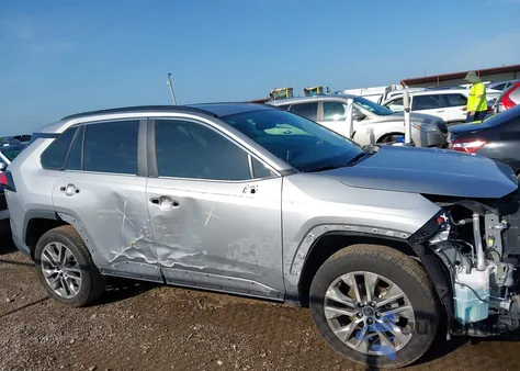 2019 Toyota Rav4 Limited из США, поврежденный, VIN 2T3Y1RFV1KC010866